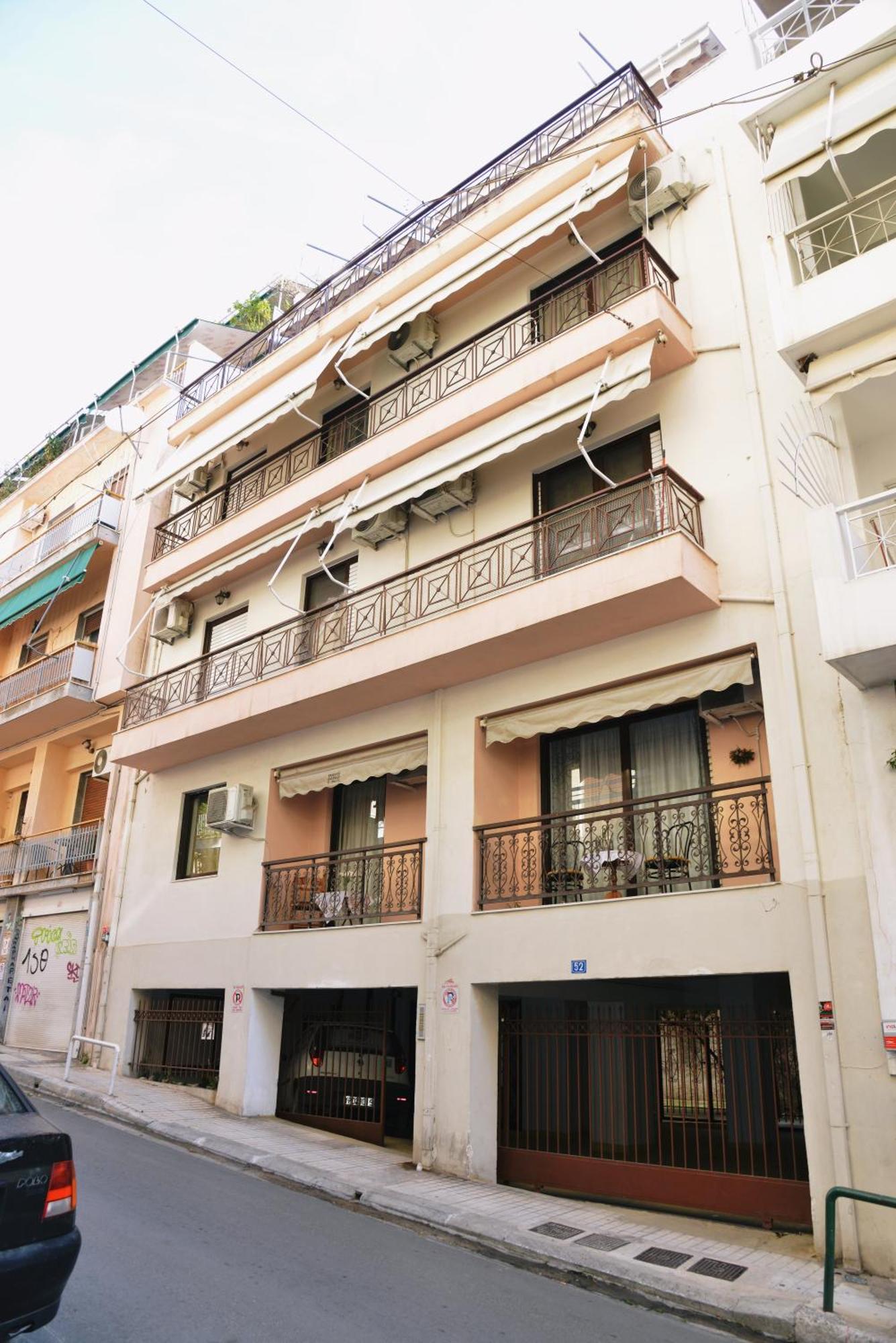 Traditional House 公寓